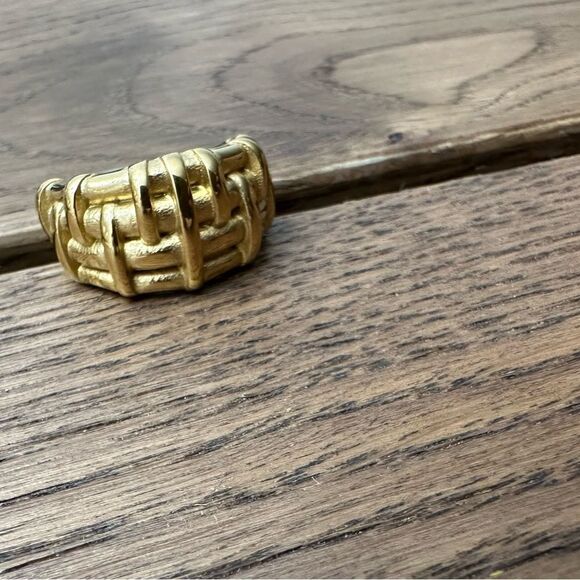 Textured metal ring   - Picture 5 of 5